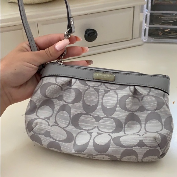 Wristlet - Picture 1 of 2